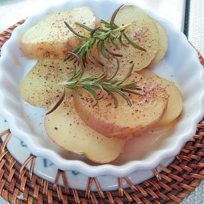 ポテトとローズマリーのオーブン焼き